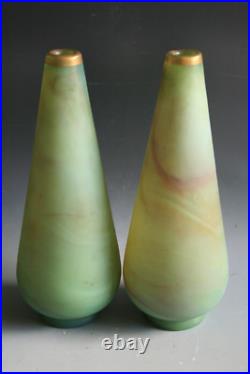 Paire De Vases Art Deco En Verre