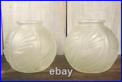 Paire de Vase Ancien en Verre Moulé Pressé Satiné Art Déco Géometrique c1930