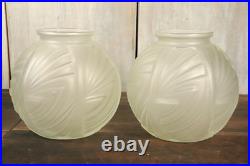 Paire de Vase Ancien en Verre Moulé Pressé Satiné Art Déco Géometrique c1930