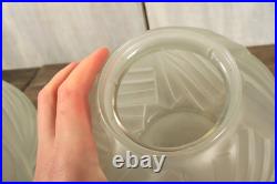 Paire de Vase Ancien en Verre Moulé Pressé Satiné Art Déco Géometrique c1930