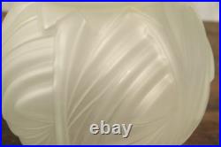 Paire de Vase Ancien en Verre Moulé Pressé Satiné Art Déco Géometrique c1930