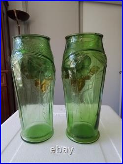 Paire de Vases art deco en verre couleur Verte hauteur 22 cm