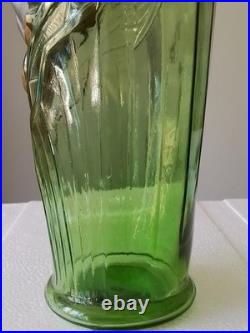 Paire de Vases art deco en verre couleur Verte hauteur 22 cm