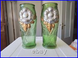 Paire de Vases art deco en verre couleur Verte hauteur 22 cm
