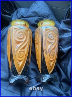 Paire de vases Art Deco En Verre moulé Pressé