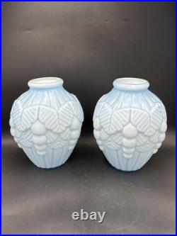 Paire de vases Art Déco en verre double couche c. 1930