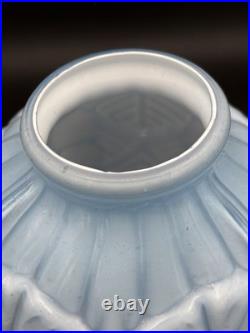 Paire de vases Art Déco en verre double couche c. 1930