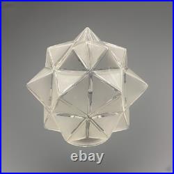 Plafonnier Verre Dépoli Art Deco Forme Skyscraper Building Bon État Plafonnier Verre Dépoli Art Deco Forme Skyscraper Building Bon État