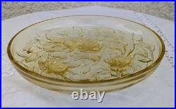Plat en verre moulé à décor de poissons Art Déco 30 50 VERLYS France signé