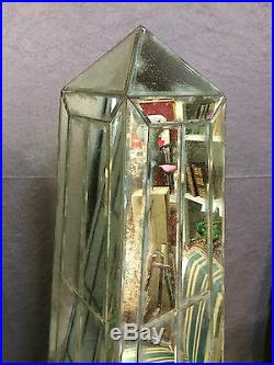 Pyramide en plaques de verre, verre vieilli de style Art Déco de 1 m 53 de haut