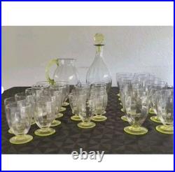 Rare Service de 32 Verres en Ouraline Art Deco, avec Une Carafe Et un Broc 1930's