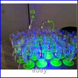 Rare Service de 32 Verres en Ouraline Art Deco, avec Une Carafe Et un Broc 1930's