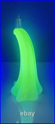 Rare pied de lampe Art Déco en ouraline verre à l'uranium Rare Unique
