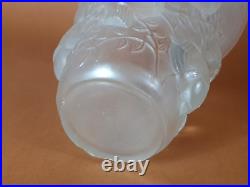 René Lalique vase Art Déco modèle Saint François aux moineaux, verre signé B732