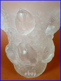 René Lalique vase Art Déco modèle Saint François aux moineaux, verre signé B732