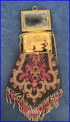 Sac de soirée Art Déco 1920 perles verre bakélite décorée miroir intérieur