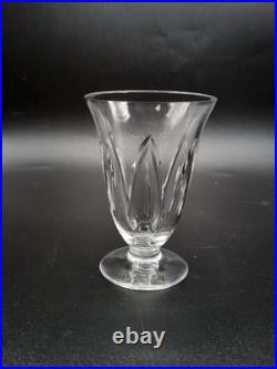 Série de sept verres à porto en cristal soufflé taillé signé Daum Nancy Art Déco