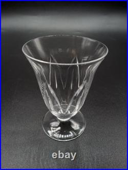 Série de sept verres à porto en cristal soufflé taillé signé Daum Nancy Art Déco