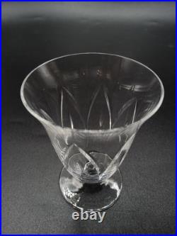 Série de sept verres à porto en cristal soufflé taillé signé Daum Nancy Art Déco