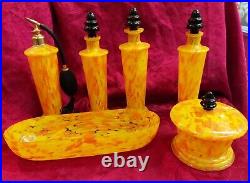 Service De Toilette En Verre Marbré Orange Et Jaune Art Deco 6 pièces