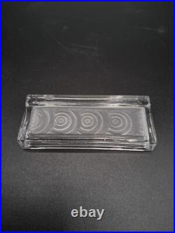 Service douze porte couteaux en verre moulé dépoli à décor géométrique Art Déco
