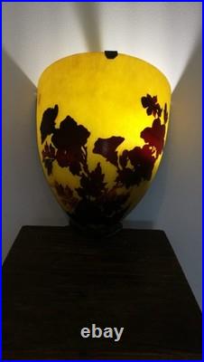 Superbe Applique Murale Pate De Verre Art Déco, décor de fleurs