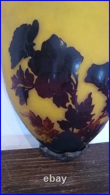 Superbe Applique Murale Pate De Verre Art Déco, décor de fleurs