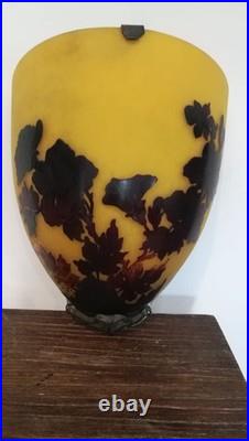 Superbe Applique Murale Pate De Verre Art Déco, décor de fleurs