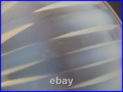 Superbe Coupe Art Deco Attribuee Hunebelle Modele Chrysantheme Verre Opalescent