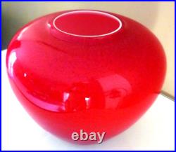 Superbe Vase Pansu, Art Deco, Verre Multicouches, Rouge Rubis Mouchete Et Blanc