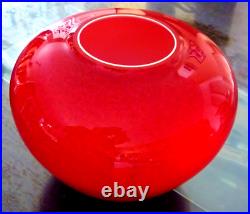Superbe Vase Pansu, Art Deco, Verre Multicouches, Rouge Rubis Mouchete Et Blanc
