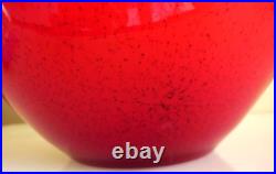 Superbe Vase Pansu, Art Deco, Verre Multicouches, Rouge Rubis Mouchete Et Blanc