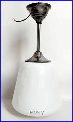 Suspension opaline Art Déco Hauteur 53 cm