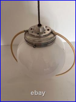 Suspension vintage Art Déco en Verre opalin, Aluminium, Hauteur réglable 1930 40