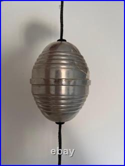 Suspension vintage Art Déco en Verre opalin, Aluminium, Hauteur réglable 1930 40