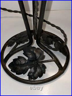 Très belle Ancienne Lampe Fer Forgé art déco, avec Dôme, globe en verre
