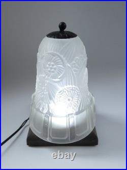 Tulipe / Abat jour Art Déco verre pressé Hettier & Vincent Era Muller Degué