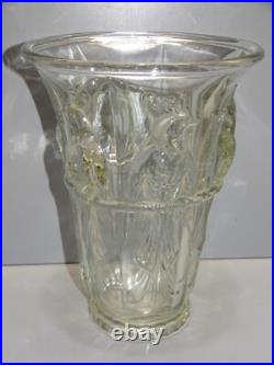 - VASE ART DECO TRONCONIQUE VERLUX AUX PERRUCHES Verre Moulé Pressé 1930