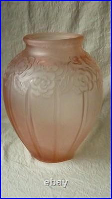 VASE EN VERRE MOULE PRESSE ART DECO GRAND MODELE 31 cm