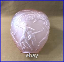 Vase ARCHERS dans le gout de LALIQUE verre pressé moulé ART DECO 25cm Hommes nus