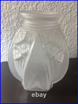 Vase Art Déco En Verre Dépoli Signé Muller Freres
