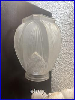 Vase Art Déco En Verre Dépoli Signé Muller Freres