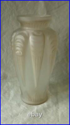 Vase Art Deco En Verre Moule Pressé Signé Espaivet Annees 1930 Art Deco
