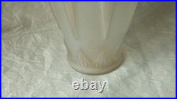 Vase Art Deco En Verre Moule Pressé Signé Espaivet Annees 1930 Art Deco