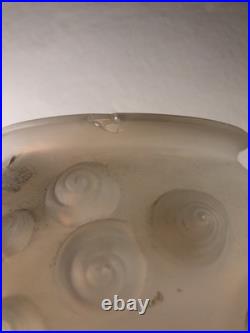 Vase Art Deco en verre opalescent de René Lalique