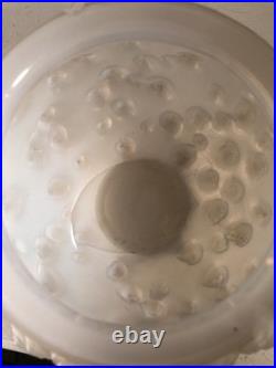 Vase Art Deco en verre opalescent de René Lalique