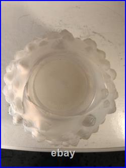 Vase Art Deco en verre opalescent de René Lalique