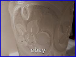 Vase Art Déco en verre travaillé à l'acide signé TOPS