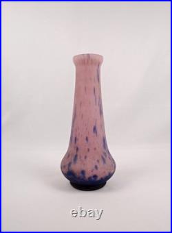 Vase Art Déco signé Val Verrerie d'Art Lorrain par Daum effet marmoréen de 1930