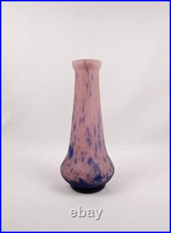 Vase Art Déco signé Val Verrerie d'Art Lorrain par Daum effet marmoréen de 1930